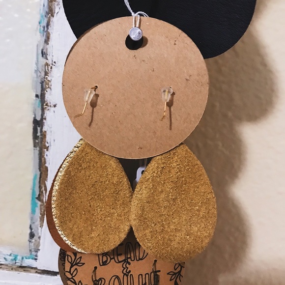 Genuine Metallic Gold Leather Teardrop Lightweight Dangle Statement Earrings - Picture 3 of 8